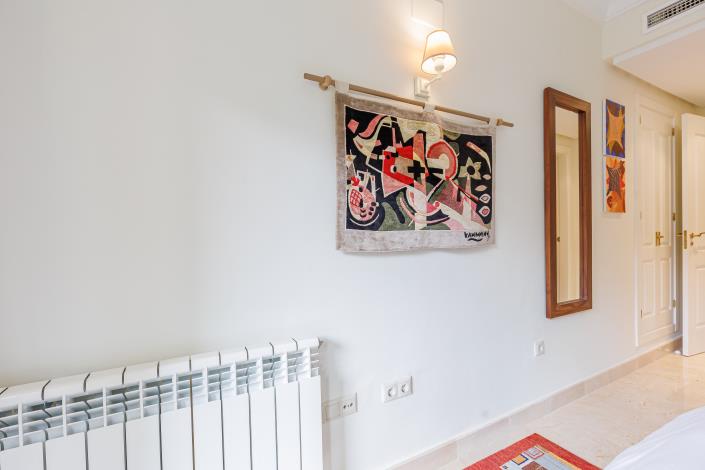 Image No.16-2 Bed Apartment for sale