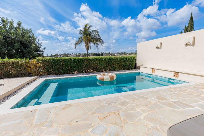 Image No.32-3 Bed Villa / Detached for sale