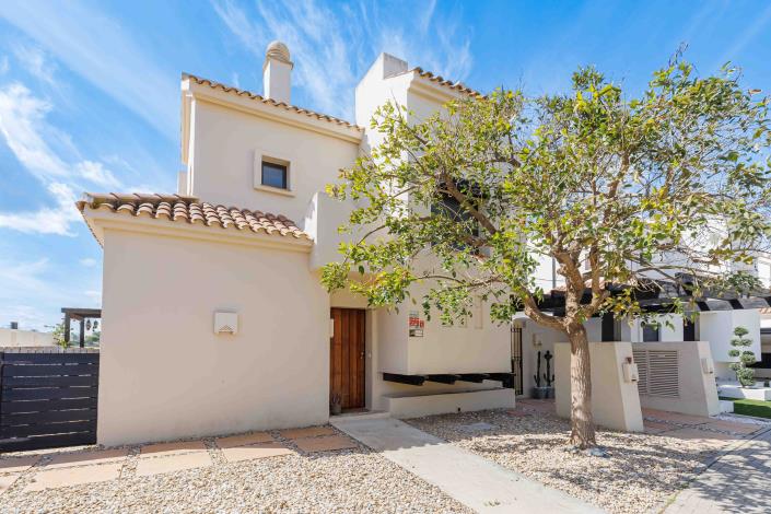 Image No.36-3 Bed Villa / Detached for sale