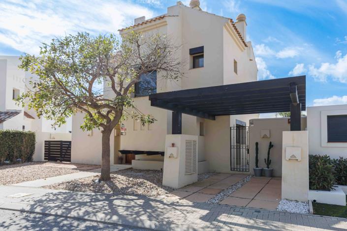 Image No.37-3 Bed Villa / Detached for sale