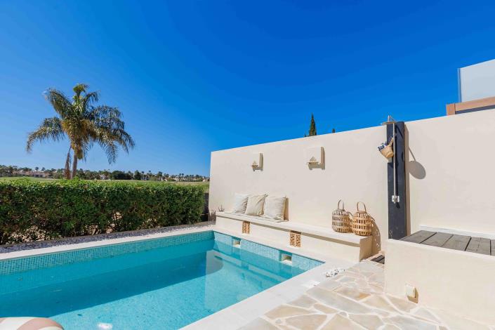 Image No.56-3 Bed Villa / Detached for sale