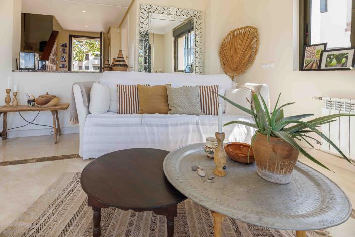 Image No.57-3 Bed Villa / Detached for sale