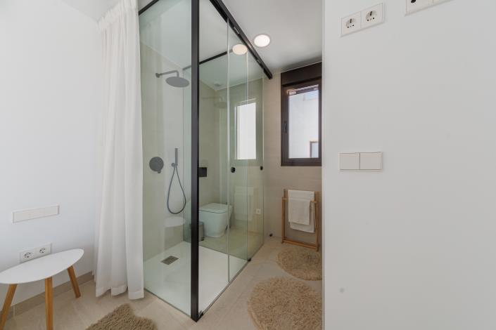 Image No.31-3 Bed Semi-Detached for sale