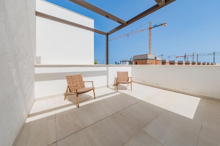 Image No.35-3 Bed Semi-Detached for sale