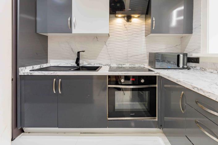 Image No.6-2 Bed Townhouse for sale