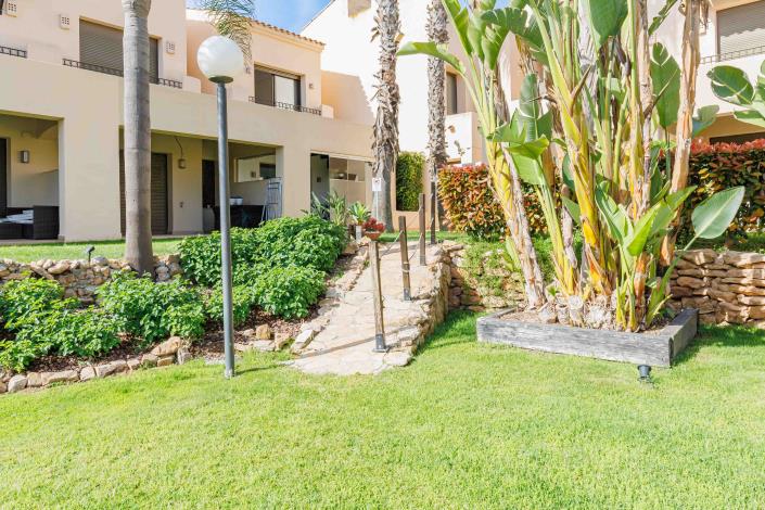 Image No.14-2 Bed Townhouse for sale