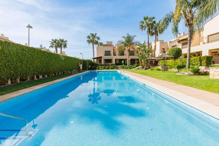 Image No.2-2 Bed Townhouse for sale