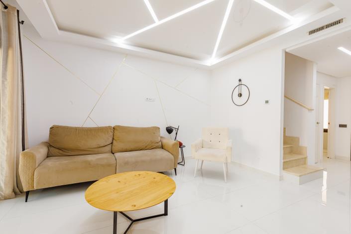 Image No.19-2 Bed Townhouse for sale