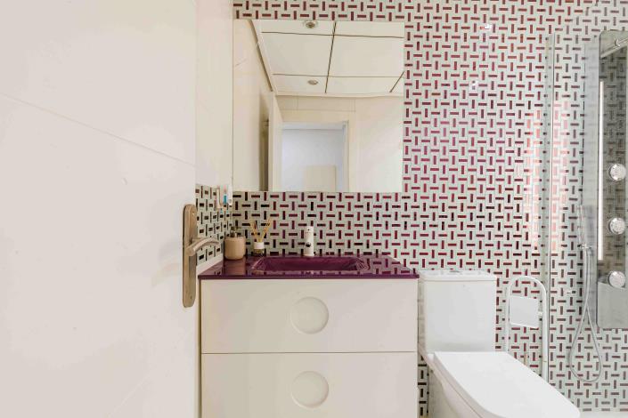 Image No.23-2 Bed Townhouse for sale