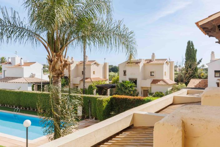 Image No.32-2 Bed Townhouse for sale