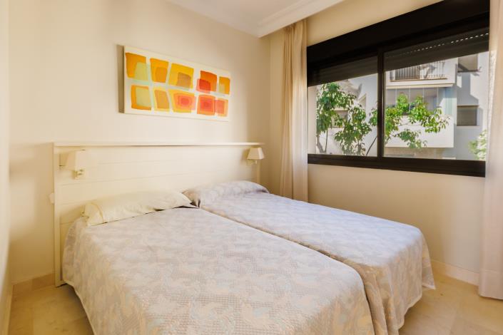 Image No.17-2 Bed Townhouse for sale