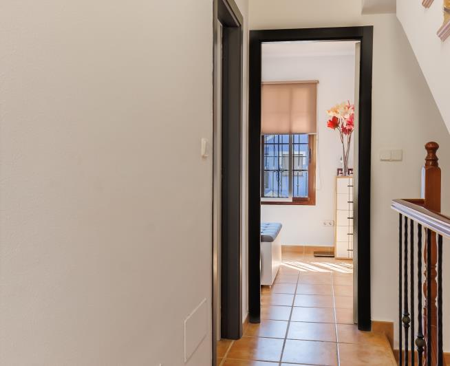 Image No.27-2 Bed Townhouse for sale
