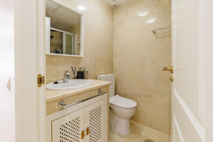 Image No.17-2 Bed Apartment for sale