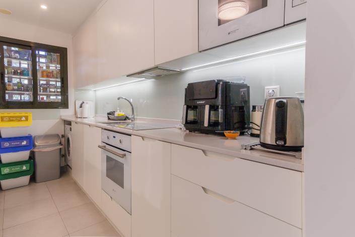 Image No.9-3 Bed Apartment for sale