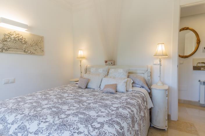 Image No.20-3 Bed Apartment for sale