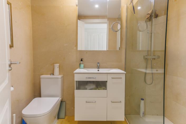 Image No.17-3 Bed Apartment for sale