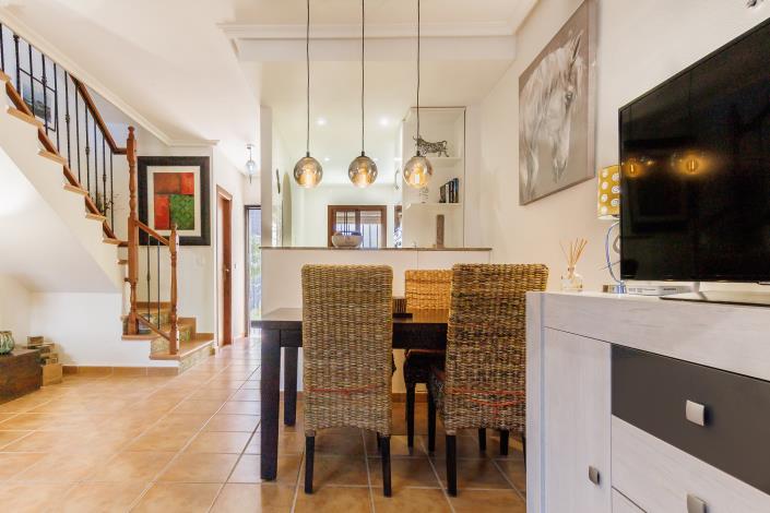 Image No.4-2 Bed Townhouse for sale