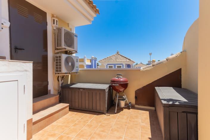 Image No.23-2 Bed Townhouse for sale