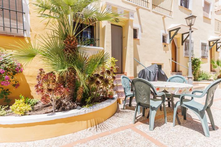Image No.26-2 Bed Townhouse for sale