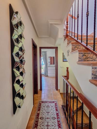 Image No.18-2 Bed Townhouse for sale