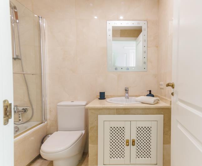 Image No.15-2 Bed Apartment for sale