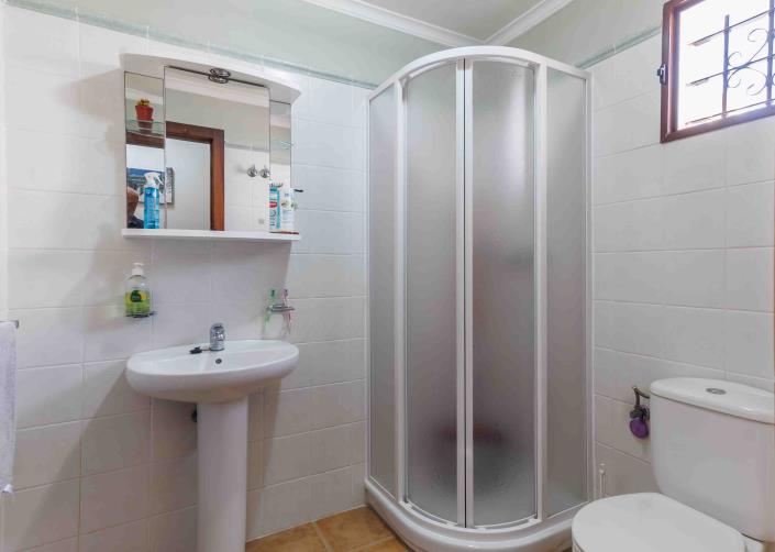 Image No.10-3 Bed Townhouse for sale