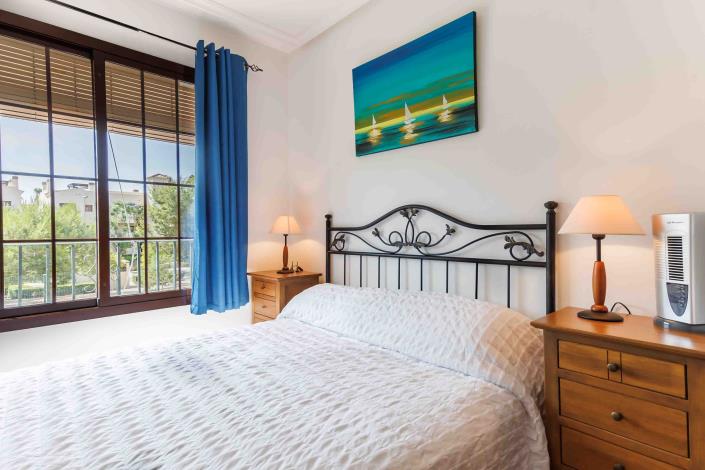 Image No.20-3 Bed Townhouse for sale