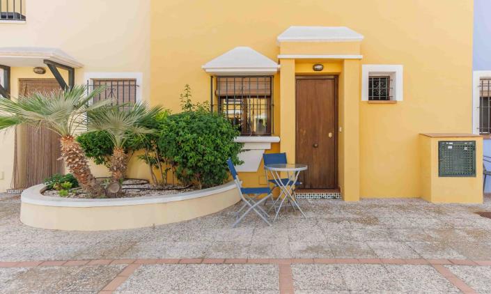 Image No.31-3 Bed Townhouse for sale