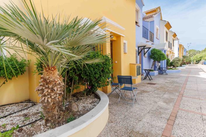 Image No.32-3 Bed Townhouse for sale