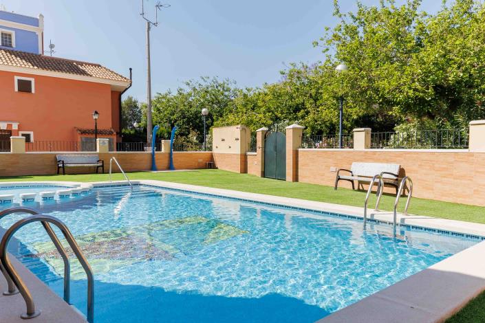 Image No.36-3 Bed Townhouse for sale