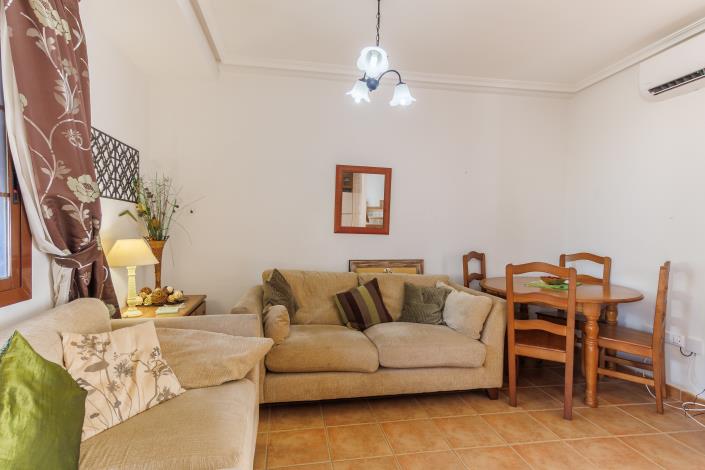 Image No.6-3 Bed Townhouse for sale