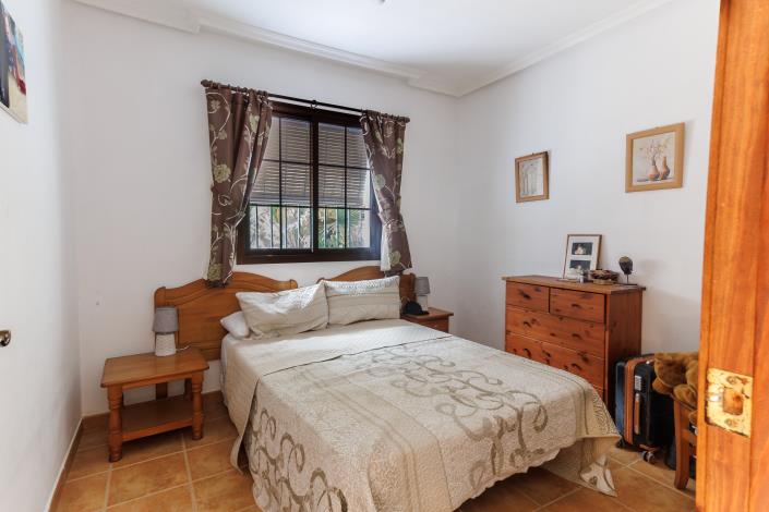 Image No.10-3 Bed Townhouse for sale