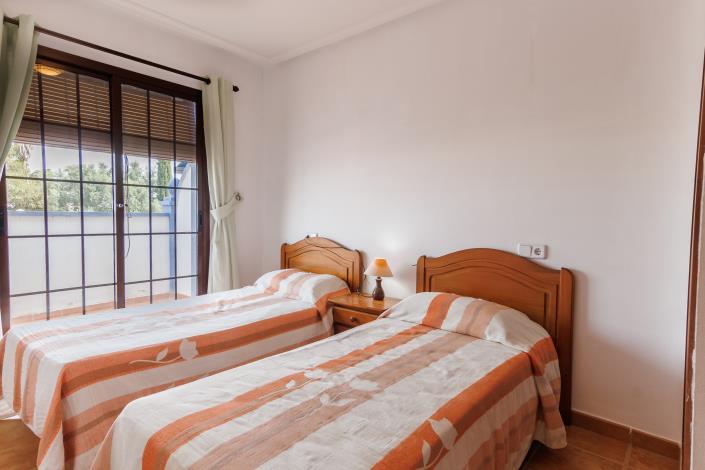 Image No.14-3 Bed Townhouse for sale