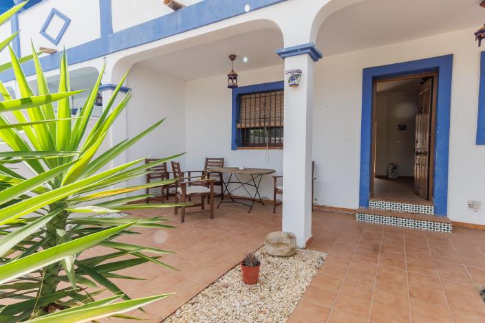 Image No.25-3 Bed Townhouse for sale