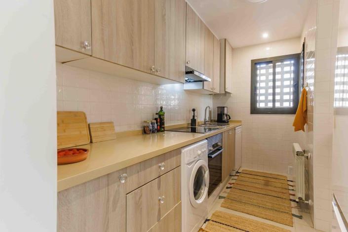 Image No.10-3 Bed Apartment for sale