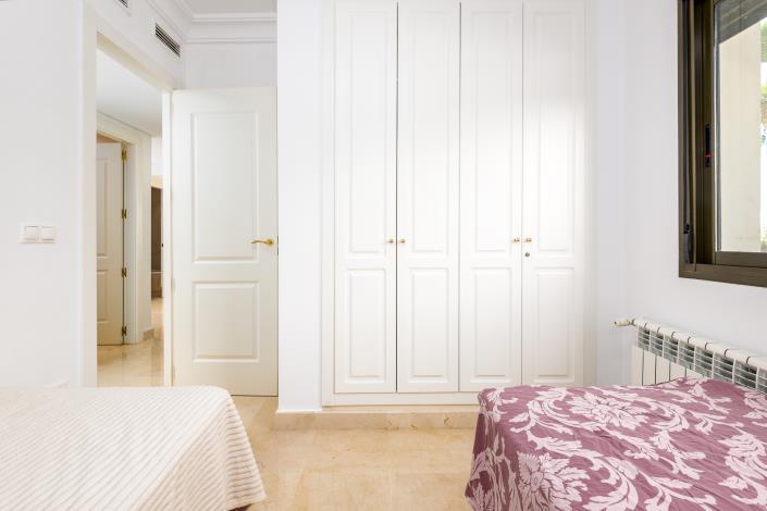 Image No.22-3 Bed Apartment for sale