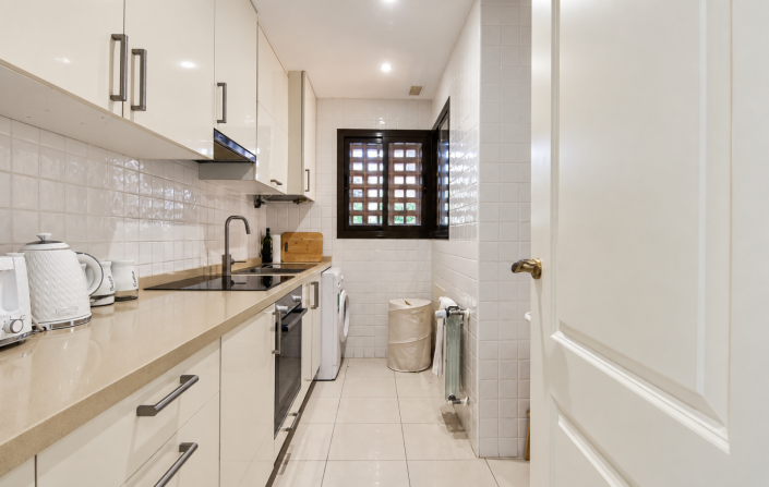Image No.15-3 Bed Apartment for sale