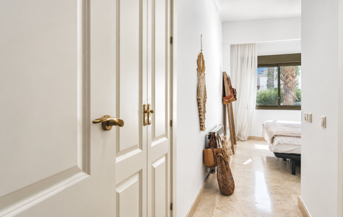 Image No.20-3 Bed Apartment for sale