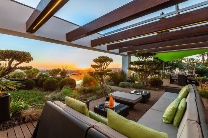 Image No.5-4 Bed Villa / Detached for sale