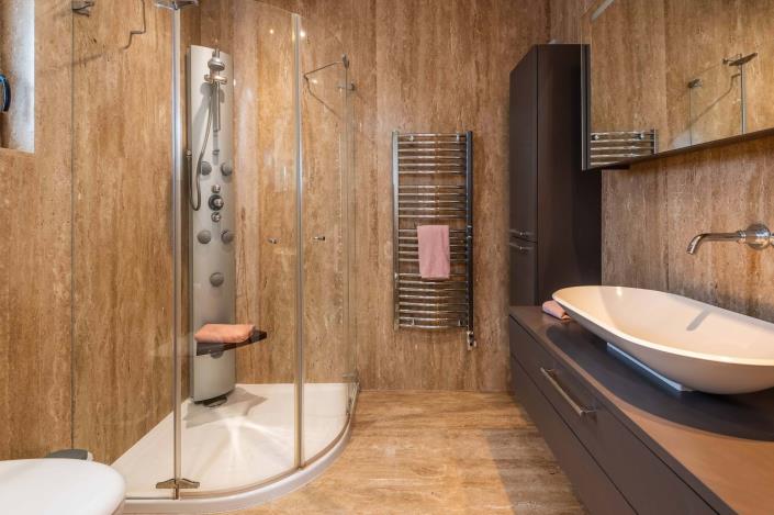 Image No.38-4 Bed Villa / Detached for sale