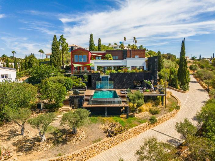 Image No.43-4 Bed Villa / Detached for sale