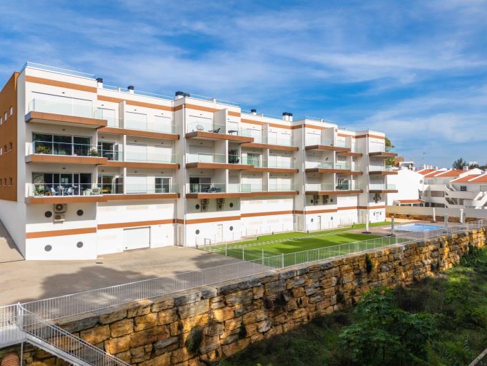 Image No.20-2 Bed Apartment for sale