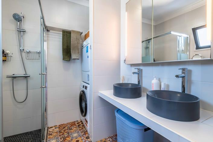 Image No.15-3 Bed Townhouse for sale