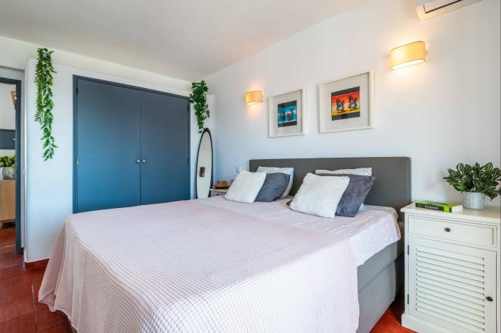 Image No.28-3 Bed Townhouse for sale