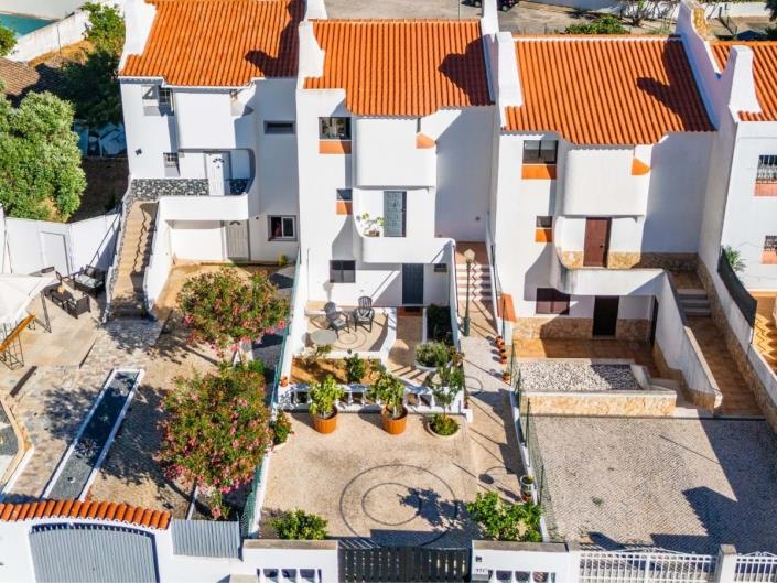 Image No.48-3 Bed Townhouse for sale