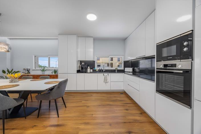 Image No.5-3 Bed Apartment for sale