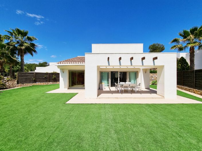Image No.1-Villa de 3 chambres à vendre à Las Colinas Golf