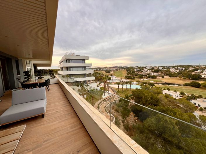 Image No.10-3 Bed Apartment for sale