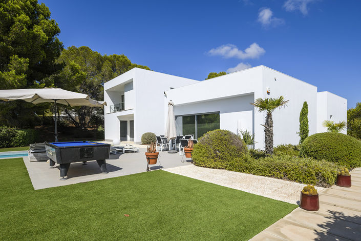 Image No.4-4 Bed Villa for sale