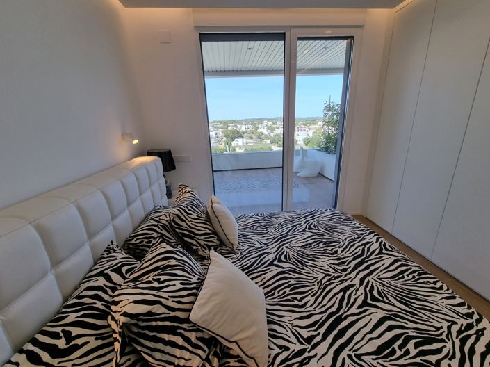 Image No.12-3 Bed Apartment for sale